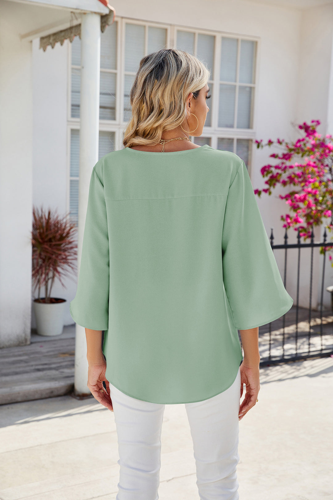 Emy™ - Blouse met V-Hals